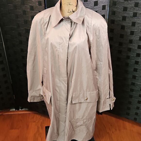 Champagne Rain Jacket Size 18 - Picture 5 of 11